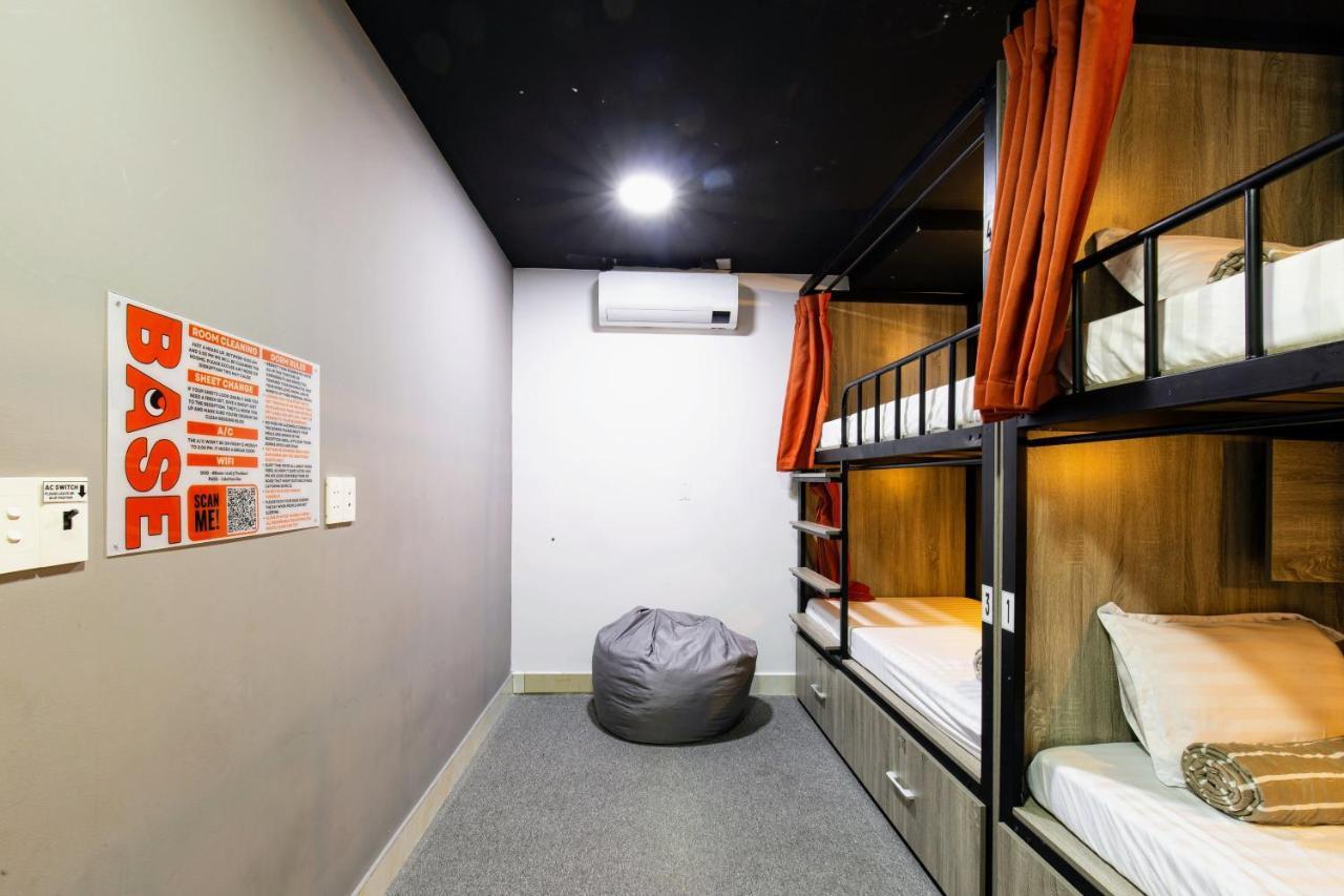 Хостел Base Backpackers Хошимин Экстерьер фото